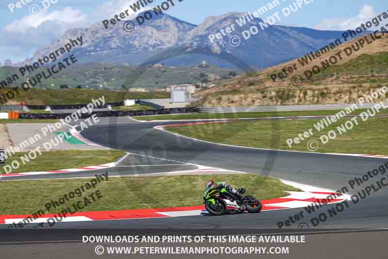 cadwell no limits trackday;cadwell park;cadwell park photographs;cadwell trackday photographs;enduro digital images;event digital images;eventdigitalimages;navarra;no limits trackdays;peter wileman photography;racing digital images;trackday digital images;trackday photos